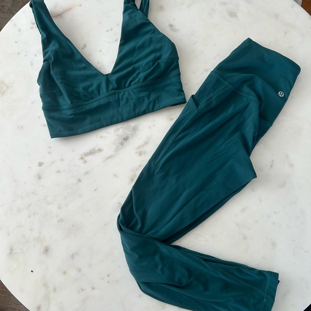 Lululemon Teal Sports Bra and Leggings Set